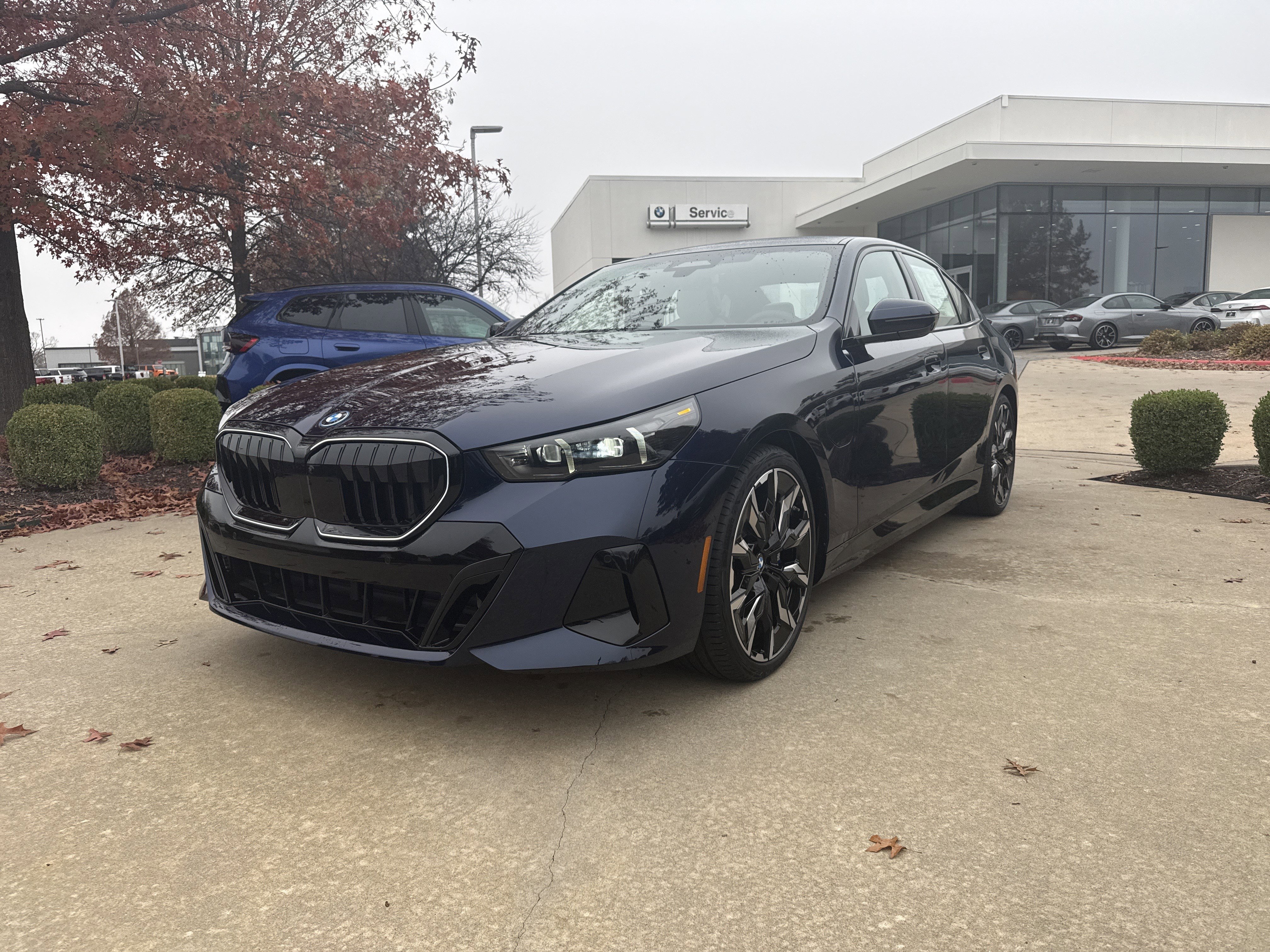 2026 BMW 5 Series 550e's photo