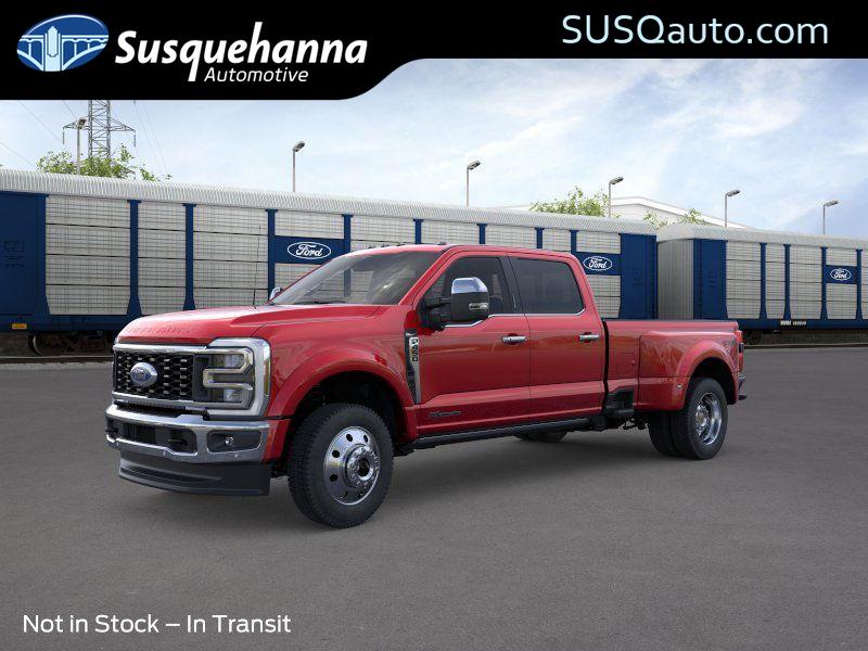 2026 Ford F-450 Super Duty King Ranch's photo