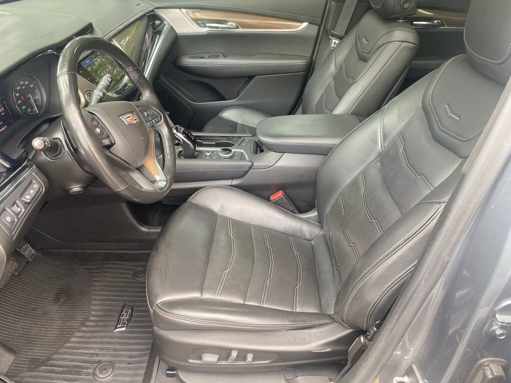 2022 Cadillac XT6 Premium Luxury photo 9