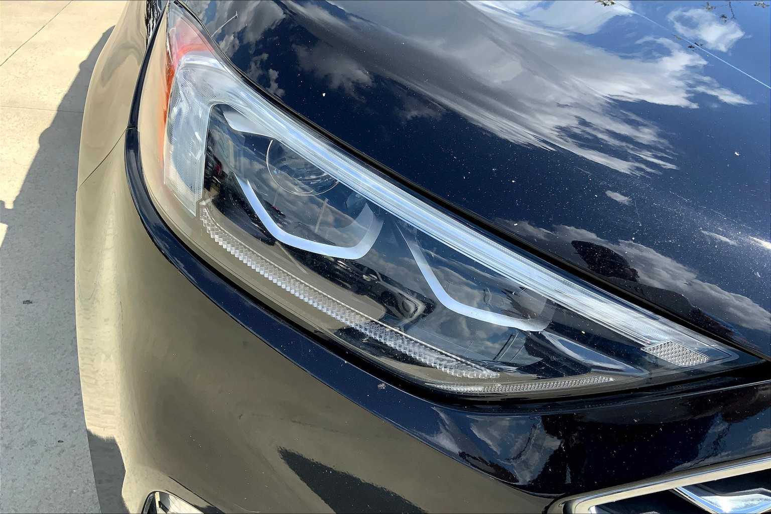 2020 Ford Edge Titanium photo 27