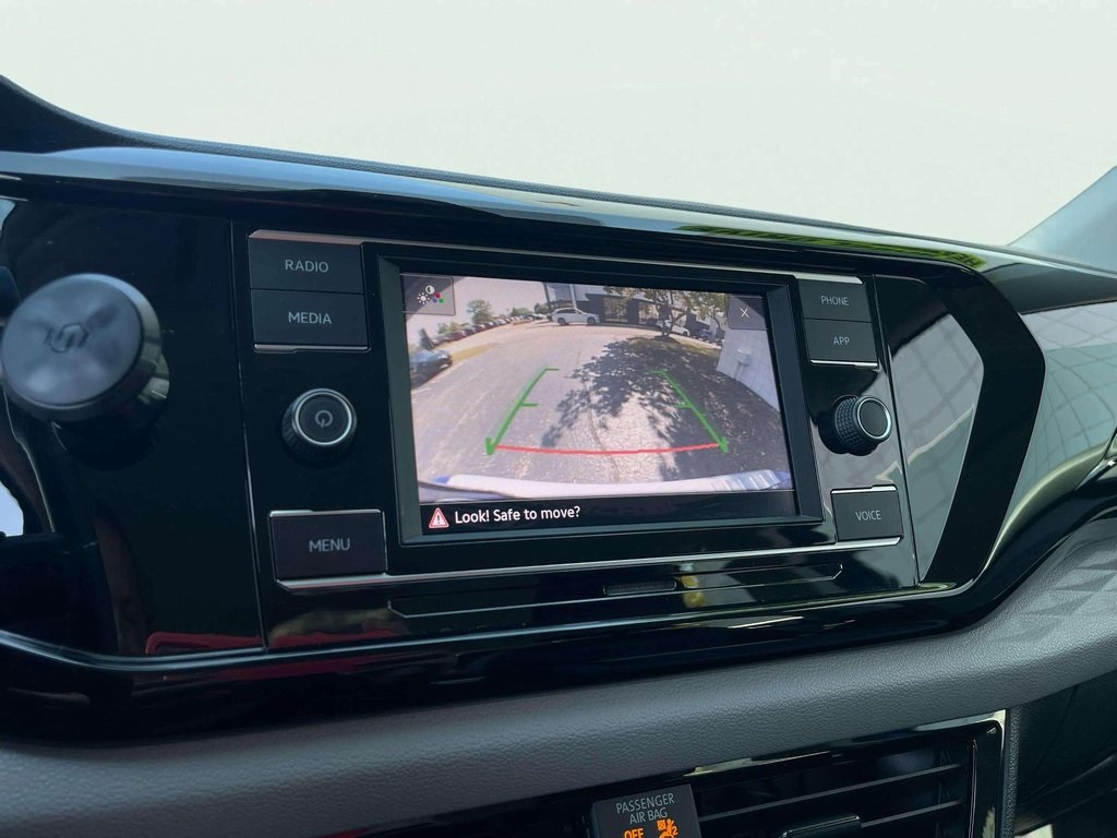 2023 Volkswagen Taos S photo 9