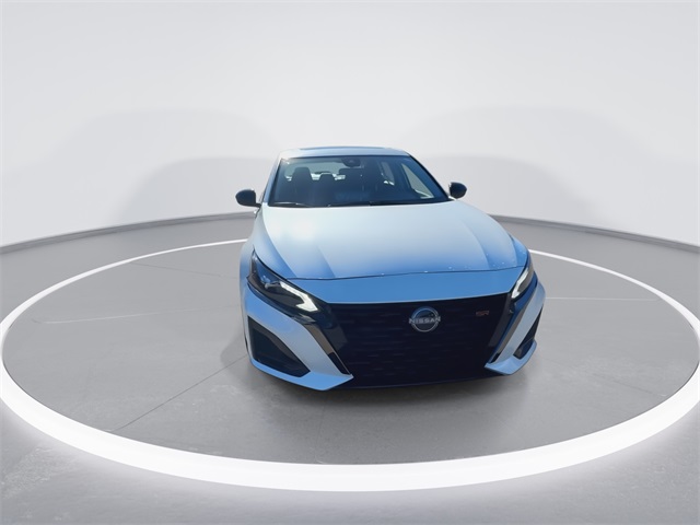 2025 Nissan Altima 2.5 SR photo 3