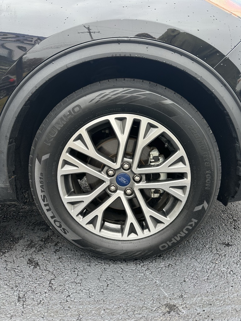 2022 Ford Escape Hybrid SEL photo 3