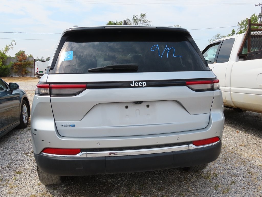 2023 Jeep Cherokee 4xe photo 11