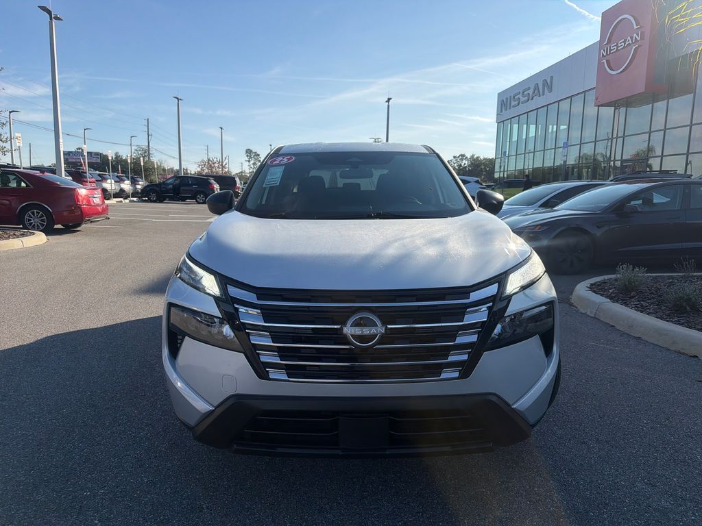 2025 Nissan Rogue S photo 2