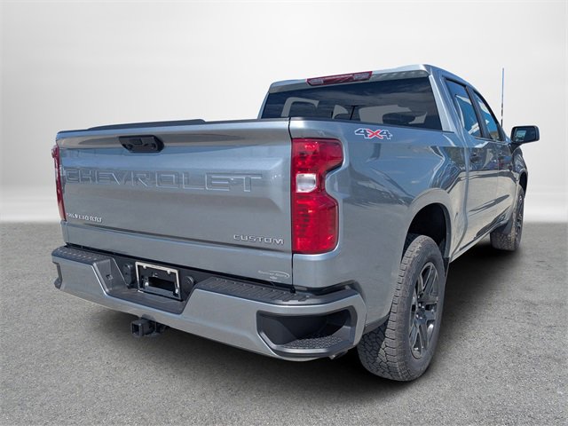 2026 Chevrolet Silverado 1500 Custom photo 3