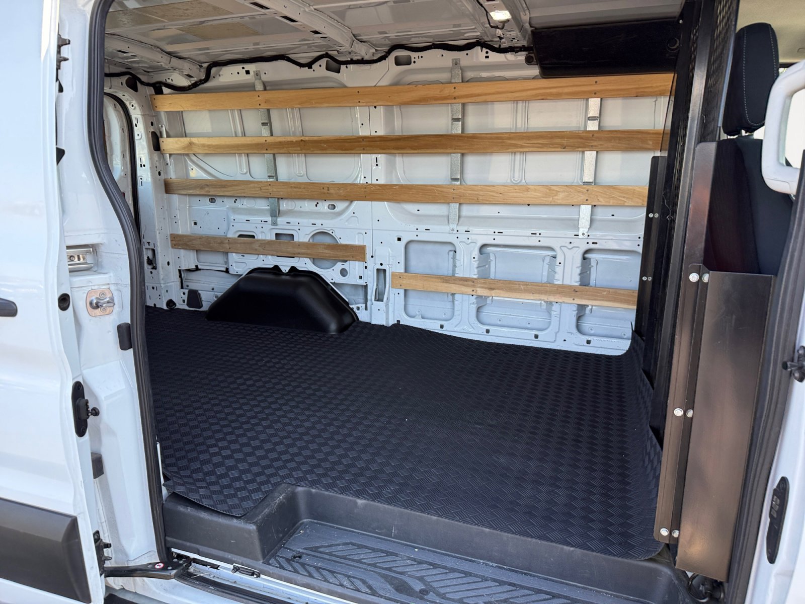 2024 Ford Transit photo 15