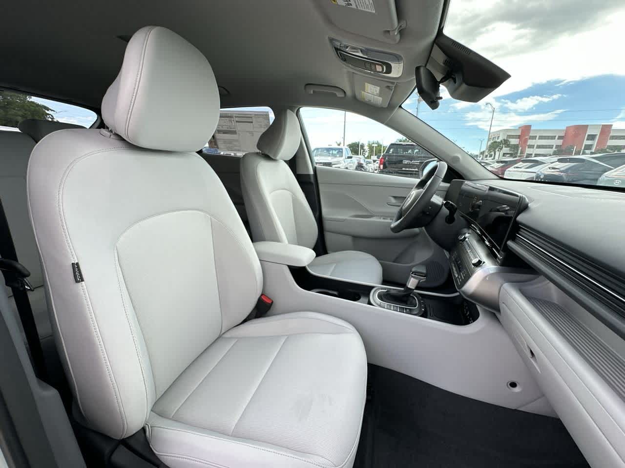 2026 Hyundai Kona SEL photo 26