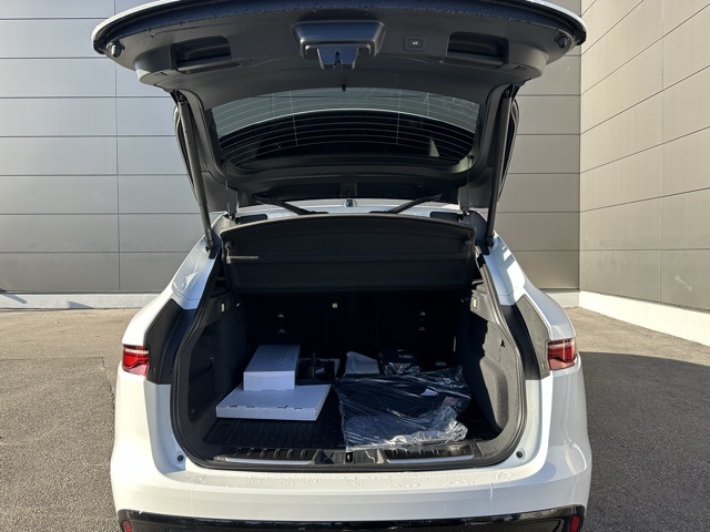 2026 Jaguar F-PACE P250 R-Dynamic S photo 36