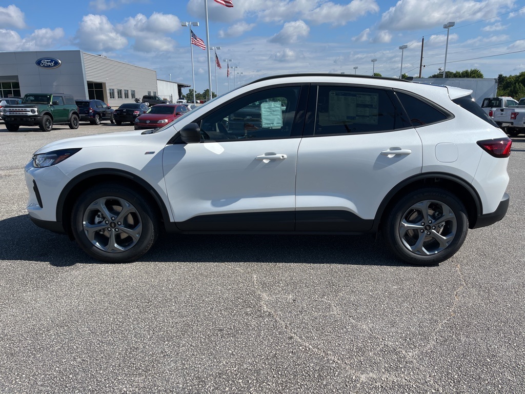 2025 Ford Escape ST-Line photo 8