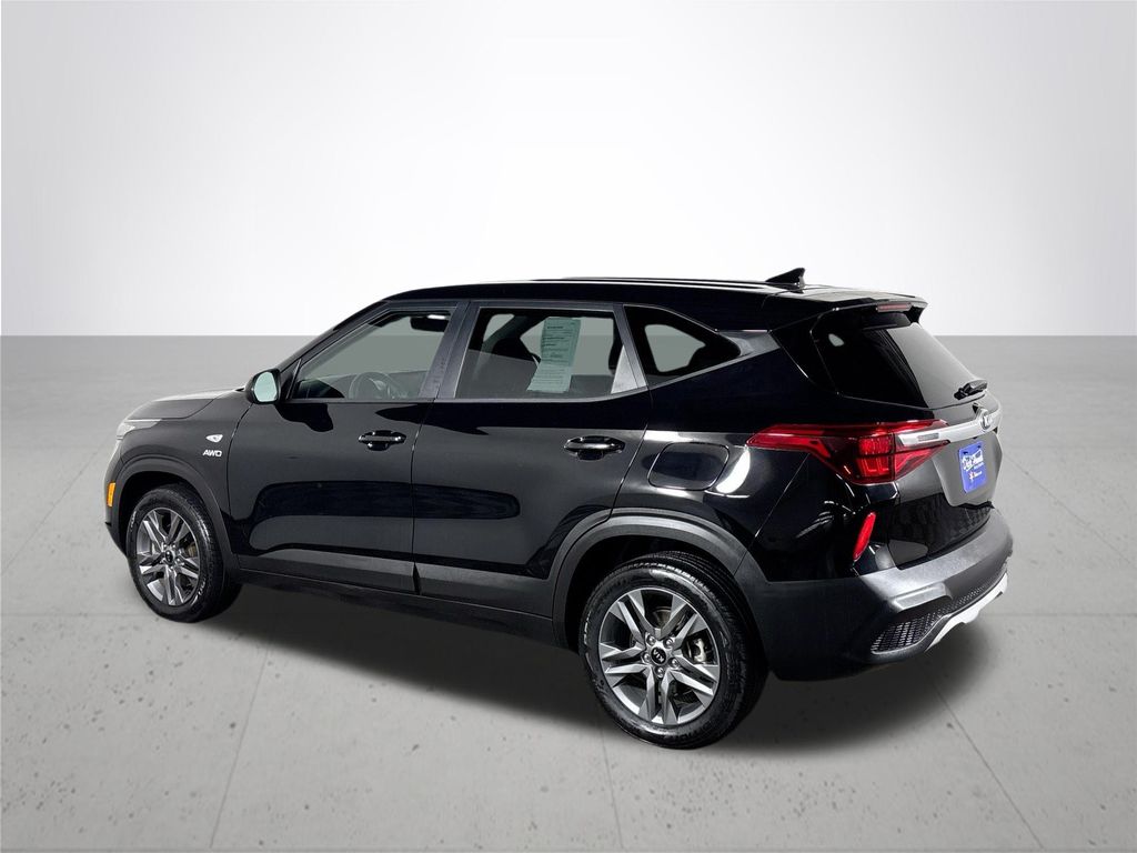 2021 Kia Seltos LX photo 8