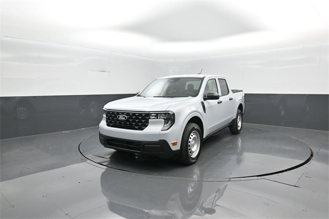 2025 Ford Maverick XL photo 2