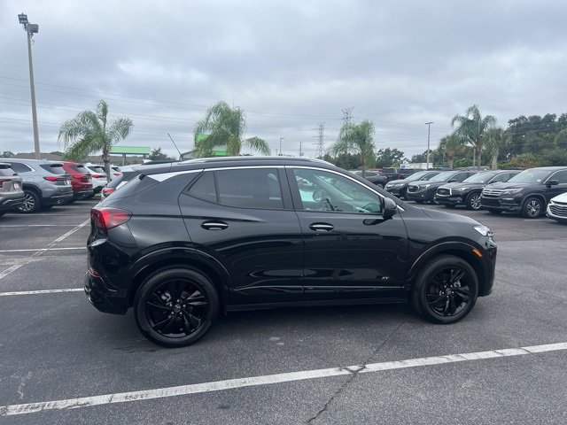 2025 Buick Encore GX Sport Touring photo 3