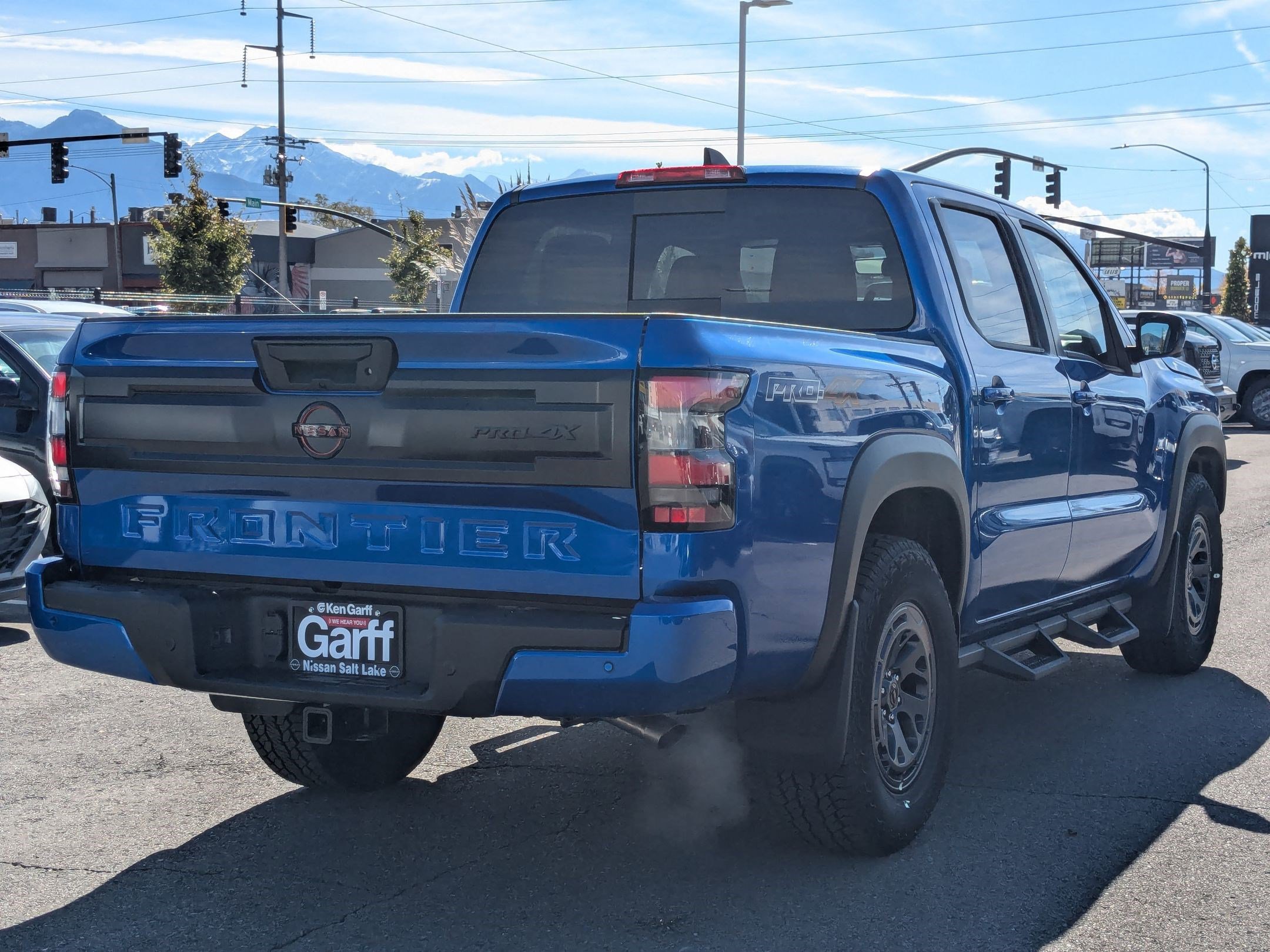2026 Nissan Frontier PRO-4X photo 3