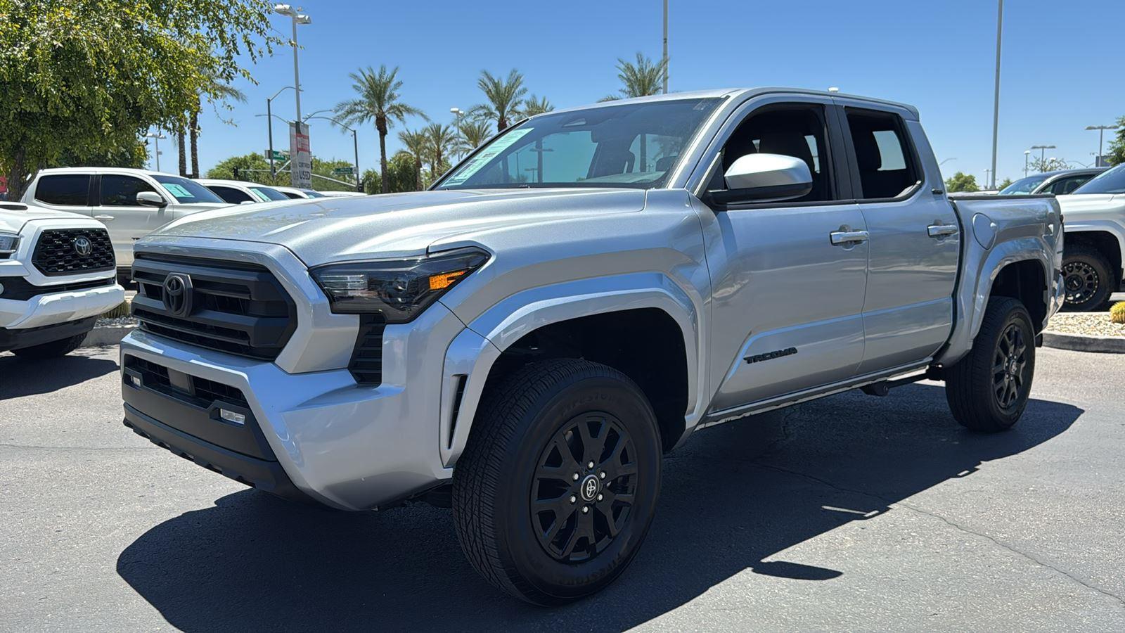 2025 Toyota Tacoma SR5 photo 4