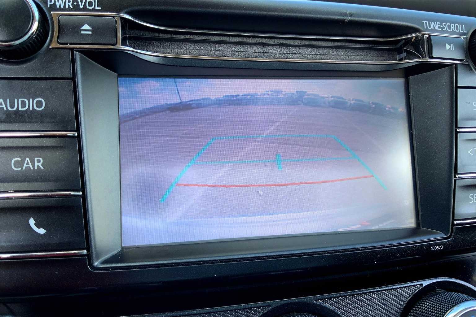 2018 Toyota RAV4 LE photo 25