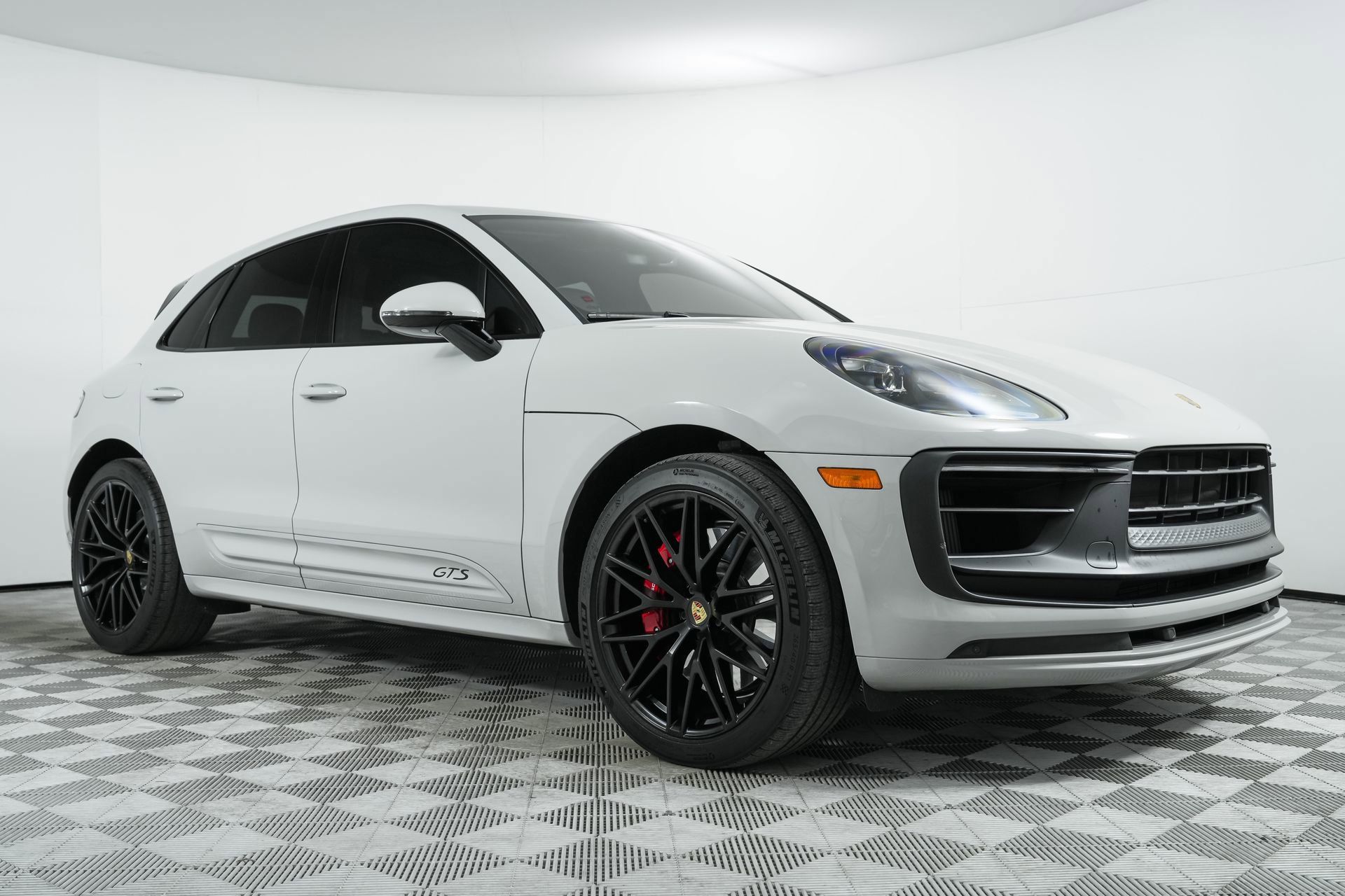 2022 Porsche Macan