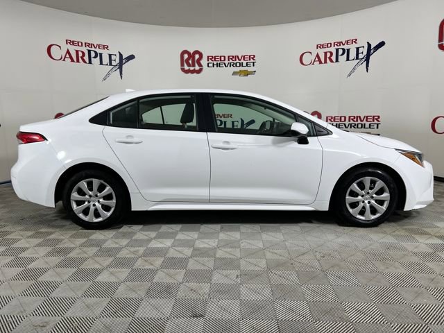 2024 Toyota Corolla LE photo 7