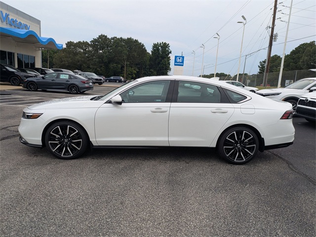 2025 Honda Accord Hybrid Touring photo 9