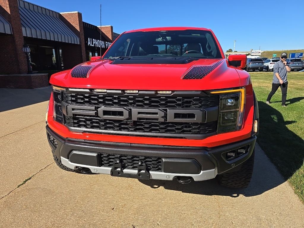 2022 Ford F-150 Raptor photo 2