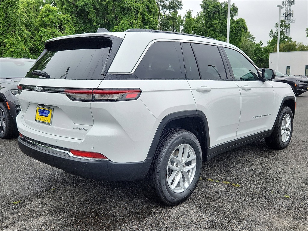 2025 Jeep Grand Cherokee Laredo X photo 4