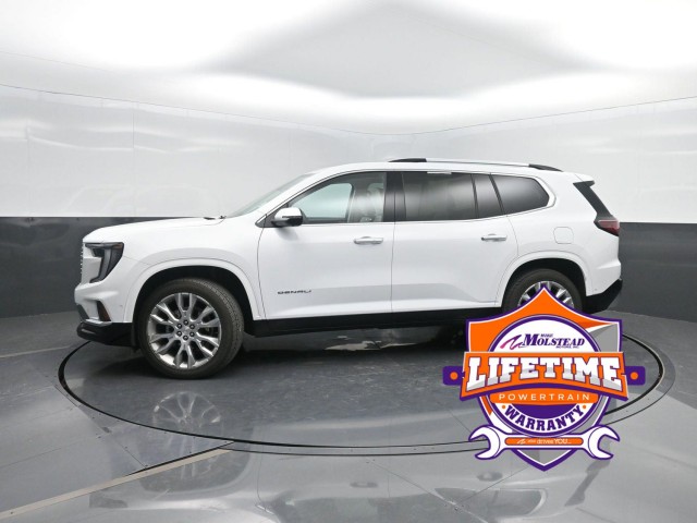 2024 GMC Acadia Denali's photo