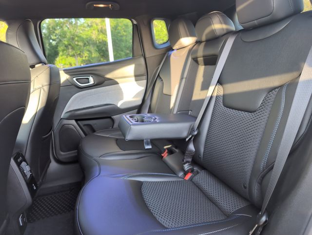 2025 Jeep Compass Latitude photo 25