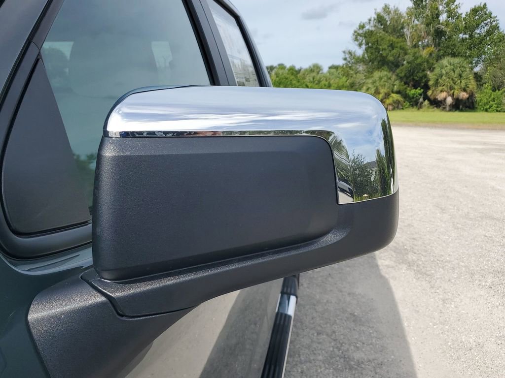 2025 Chevrolet Silverado 1500 LT photo 21