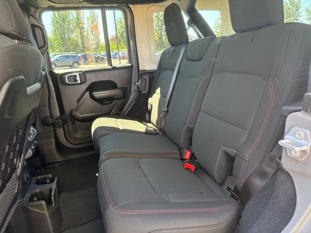 2022 Jeep Wrangler Unlimited Rubicon photo 19