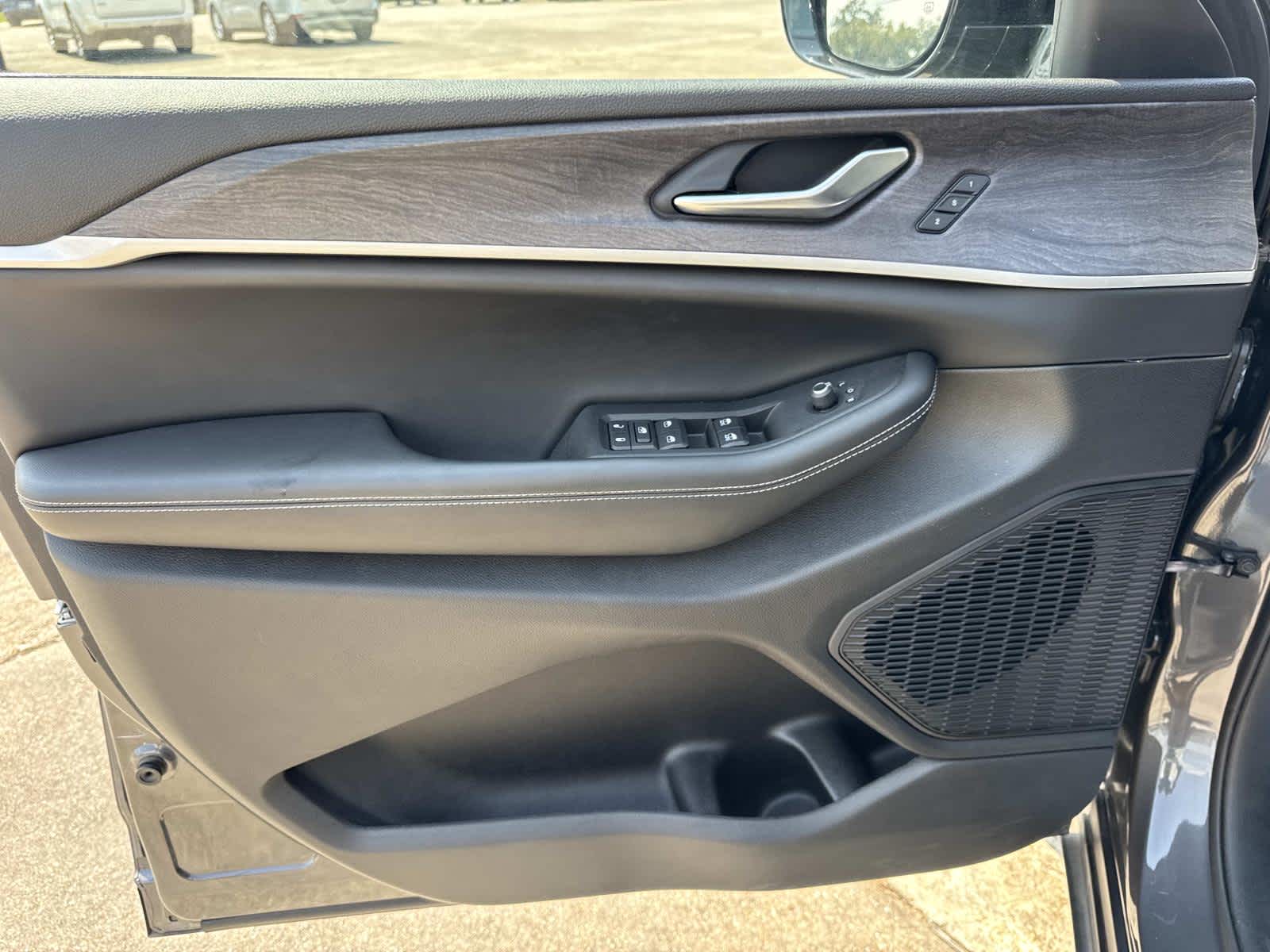 2023 Jeep Grand Cherokee Limited photo 33