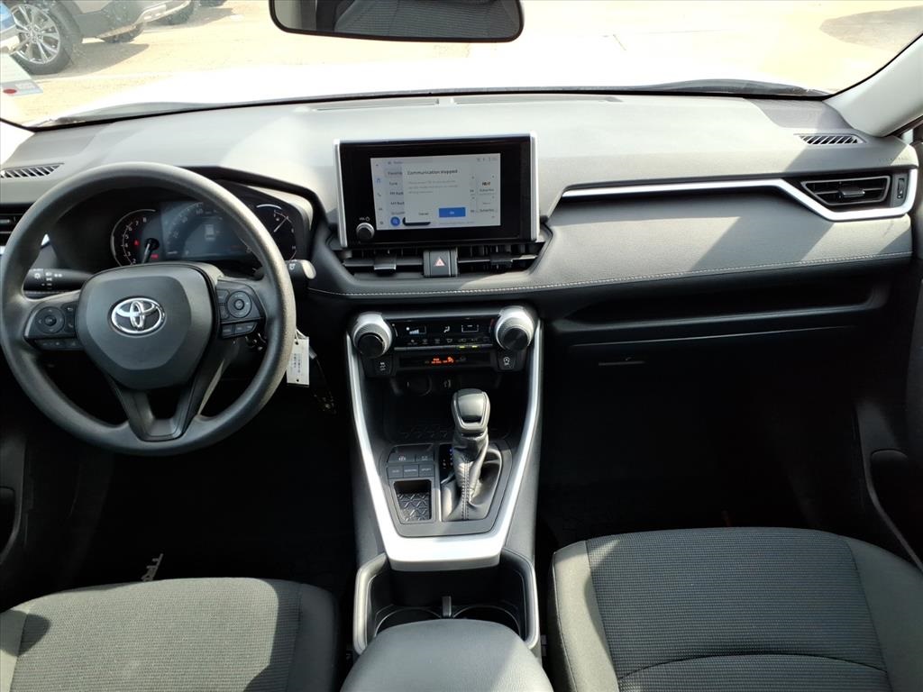 2025 Toyota RAV4 LE photo 3