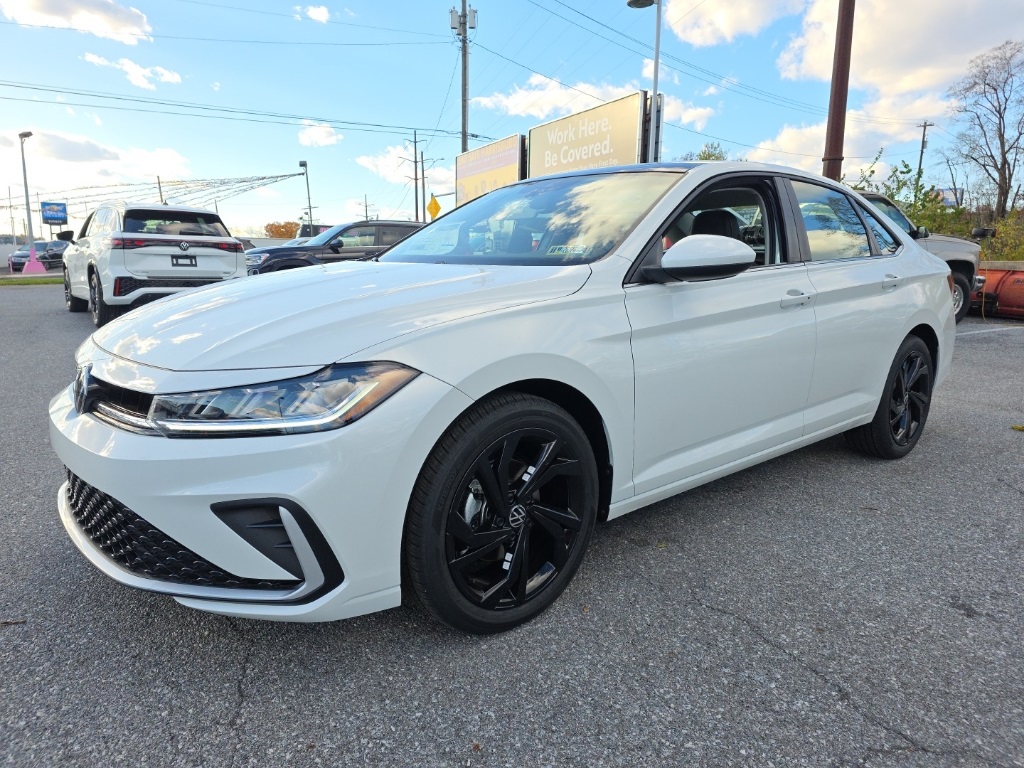 2026 Volkswagen Jetta SE's photo