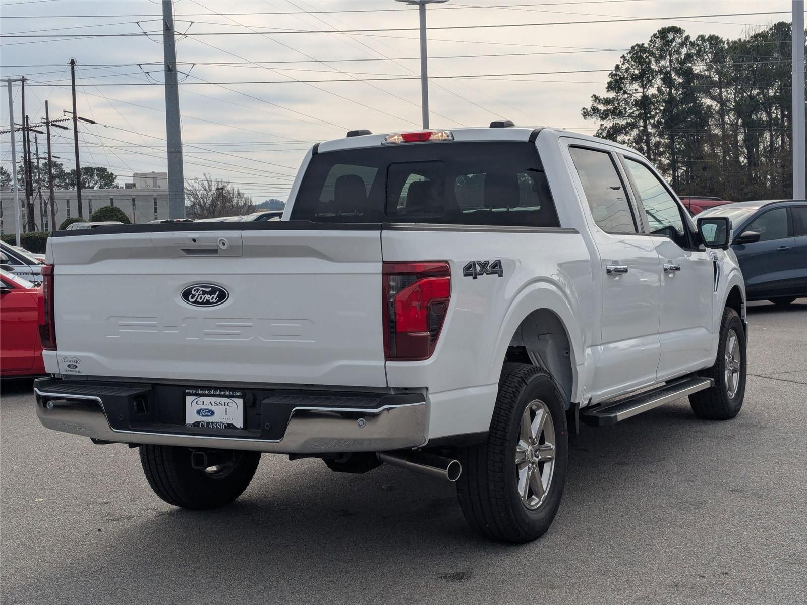 2025 Ford F-150 XLT photo 3