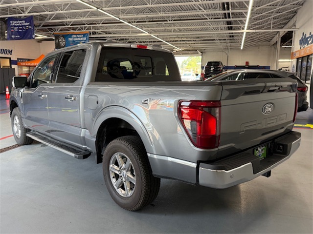 2024 Ford F-150 XLT photo 5