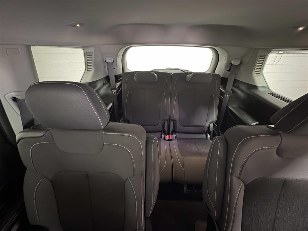 2023 Jeep Grand Cherokee Laredo photo 20
