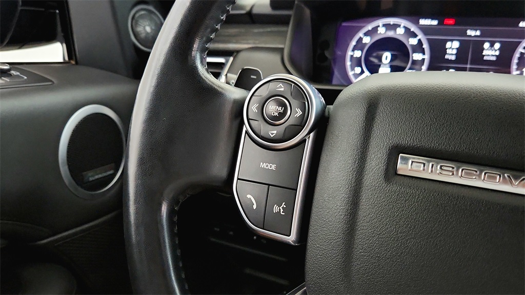 2018 Land Rover Discovery HSE Luxury photo 28
