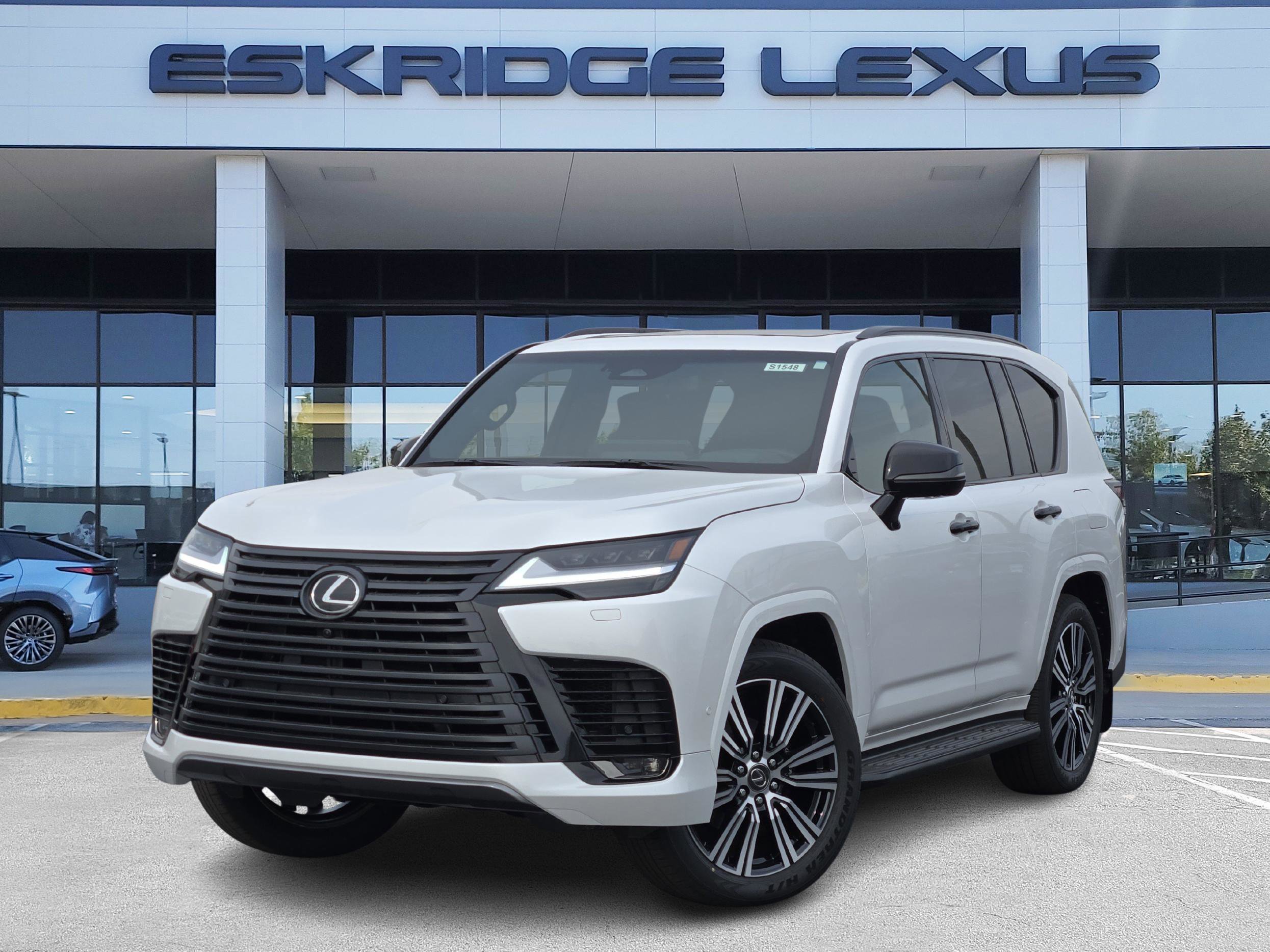 2025 Lexus LX Luxury's photo