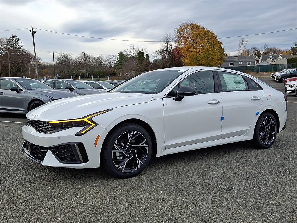 2026 Kia K5 GT-Line photo 2