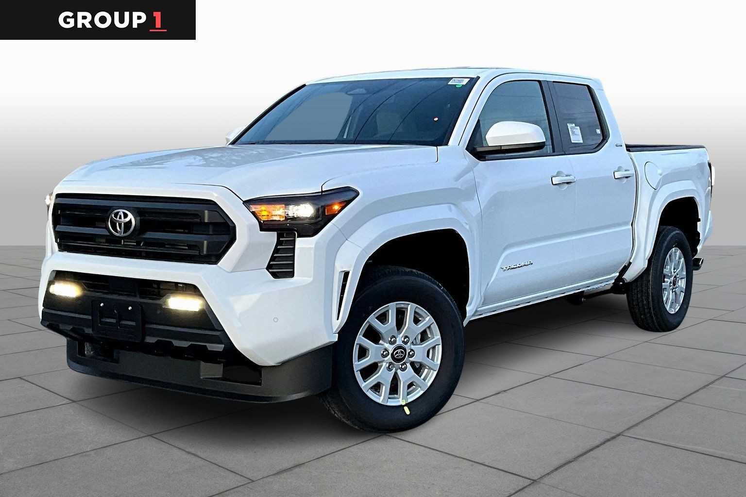 2025 Toyota Tacoma SR5's photo