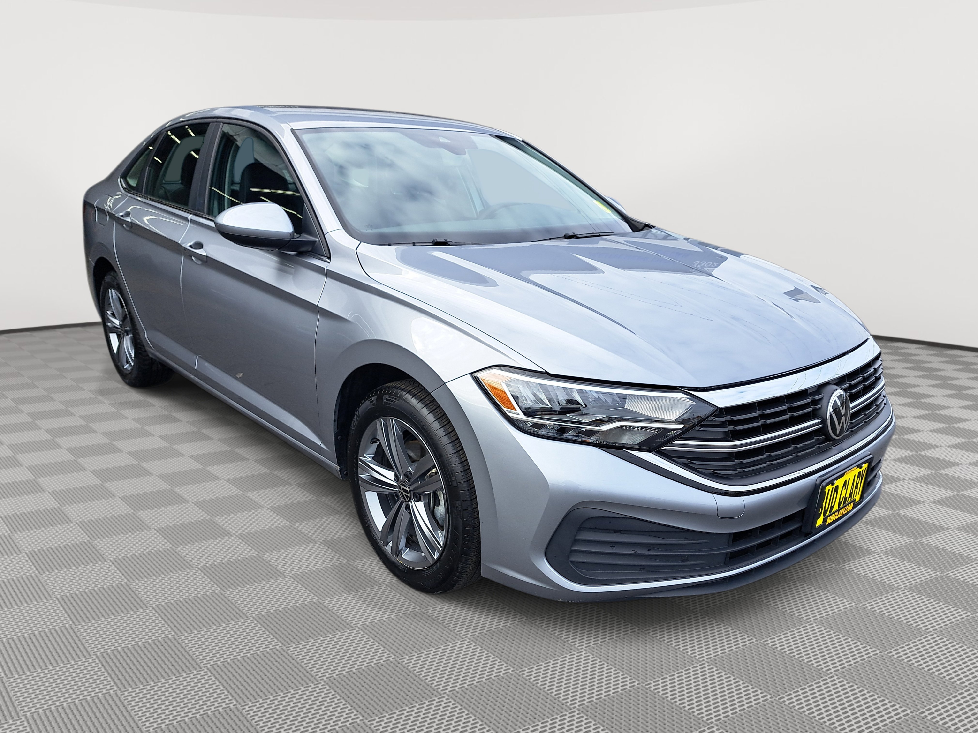 2024 Volkswagen Jetta SE photo 3