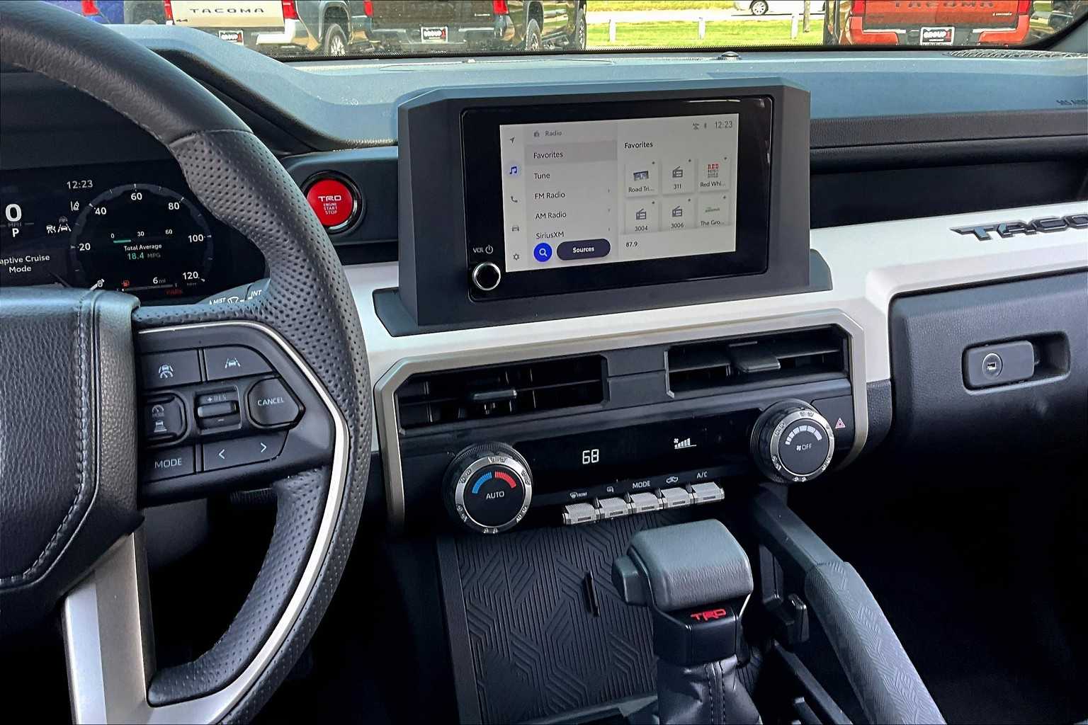 2024 Toyota Tacoma TRD photo 6