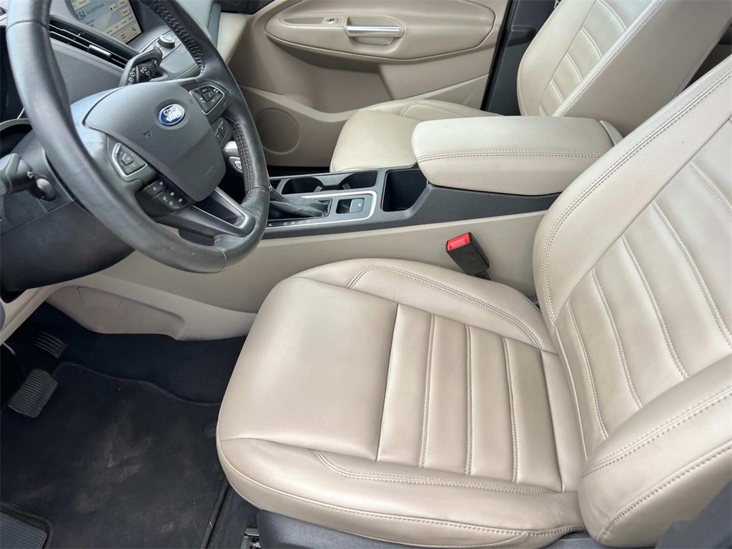 2019 Ford Escape SEL photo 13