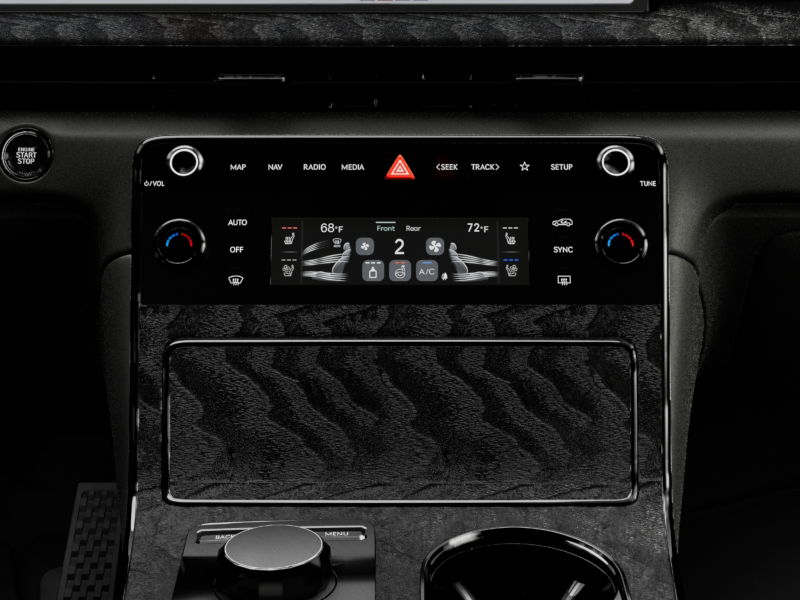 2026 Genesis GV80 photo 21