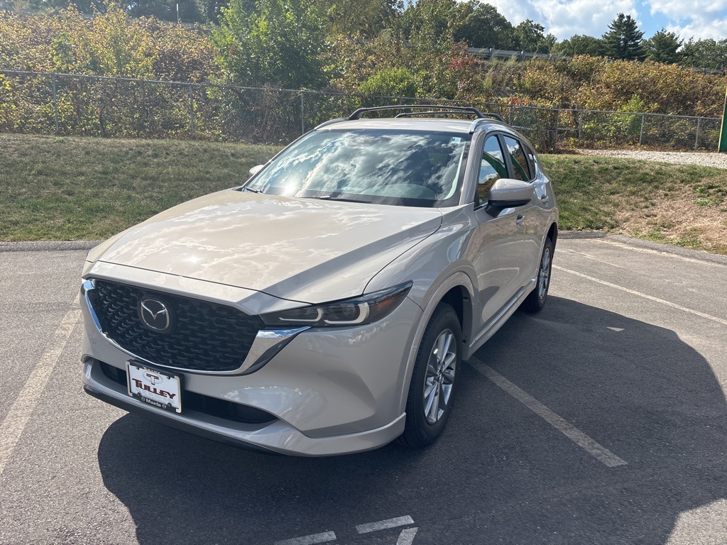 2025 Mazda CX-5 2.5 S Preferred photo 4