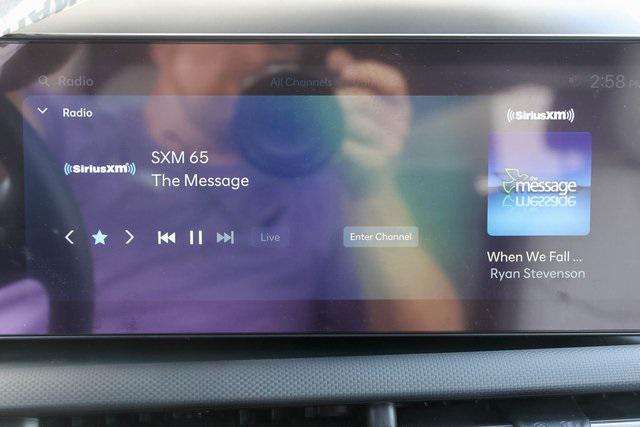 New 2025 Black Hyundai SEL FWD image 18