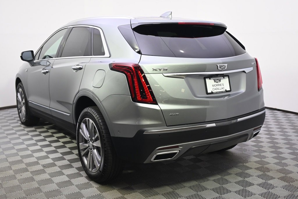 2025 Cadillac XT5 Premium Luxury photo 2