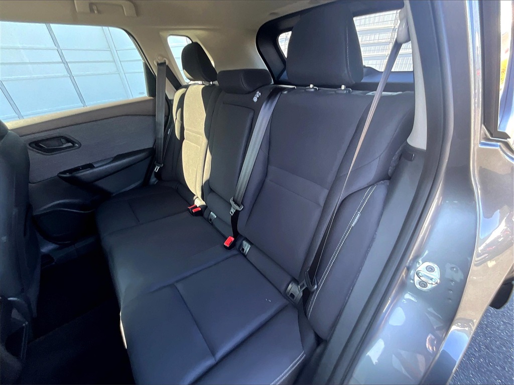 2023 Nissan Rogue S photo 15