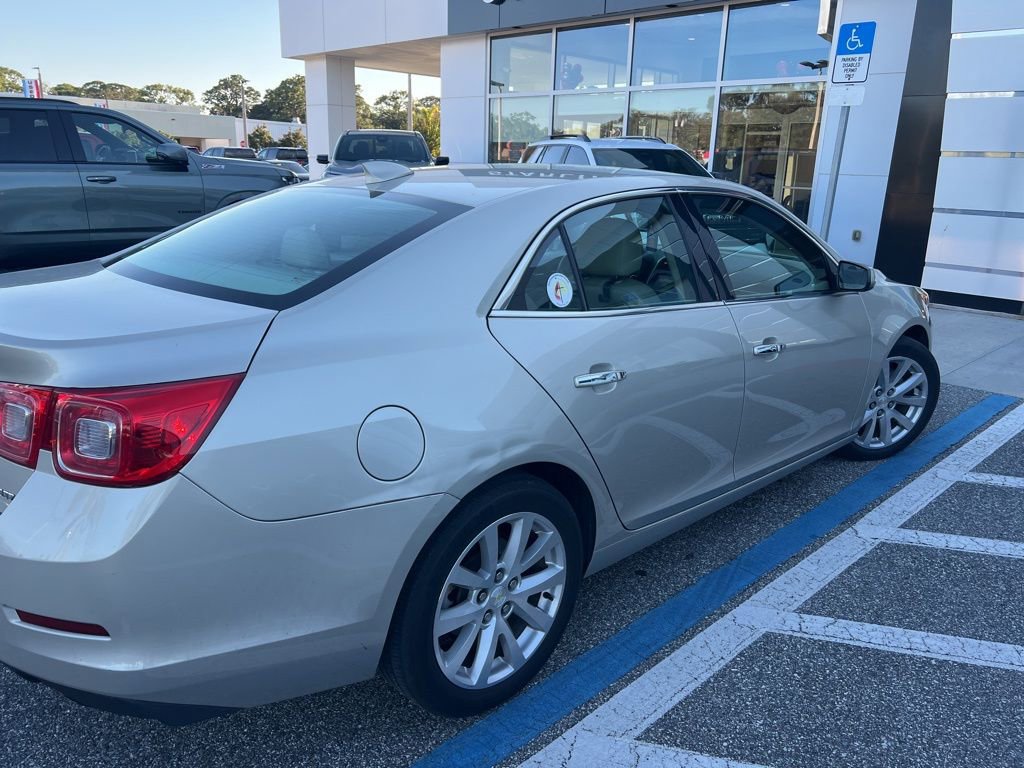 2016 Chevrolet Malibu Limited LTZ photo 3