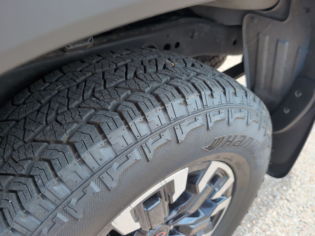 2024 Nissan Frontier PRO-4X photo 21
