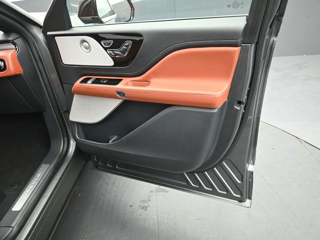 2025 LINCOLN AVIATOR - Image 32
